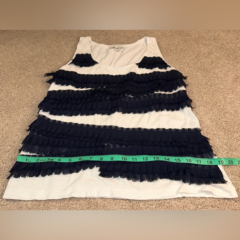 Banana Republic Sleeveless Ruffle Tank Top.  Size M - Picture 7 of 9